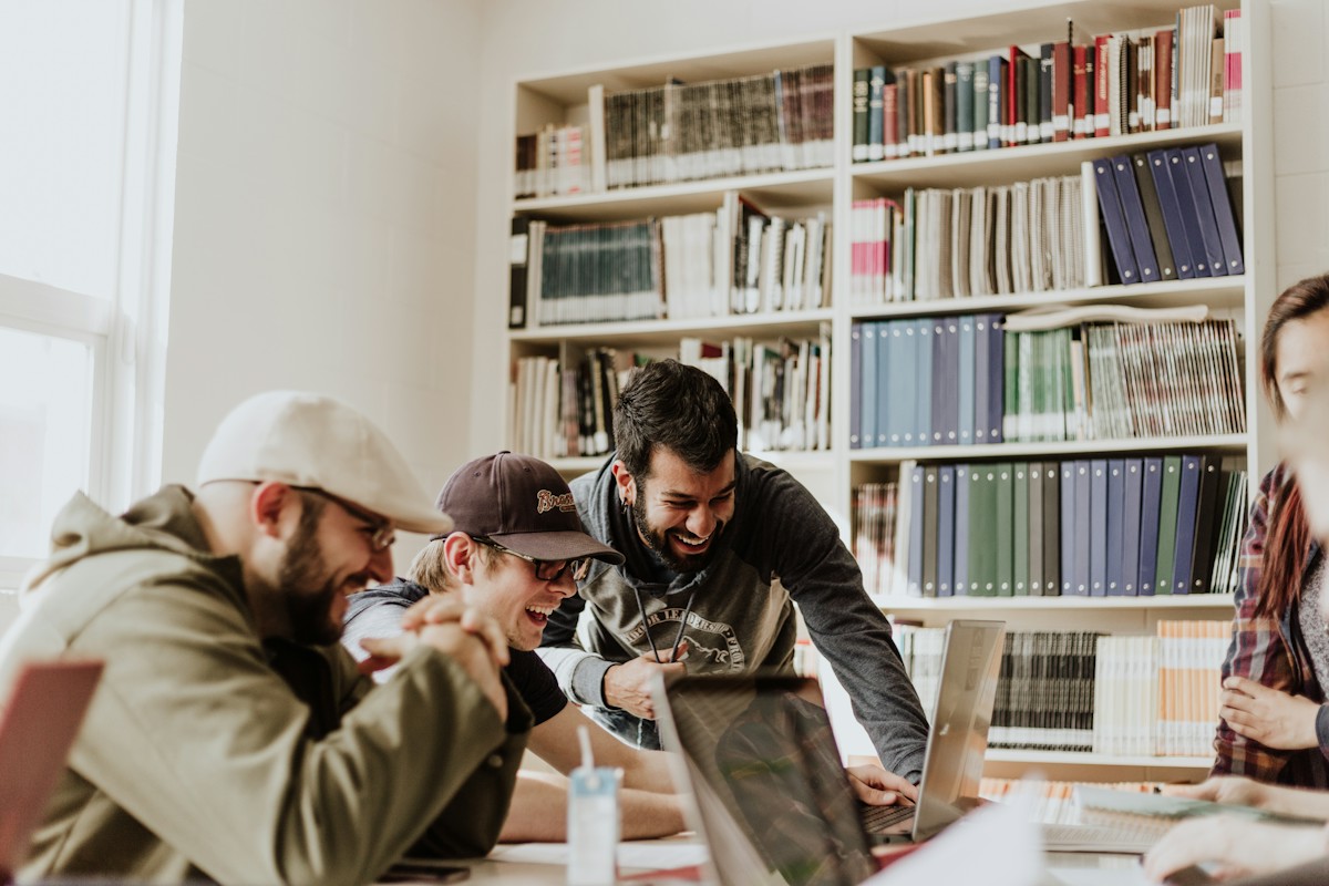 Tax-sheltered growth and student-focused withdrawals
